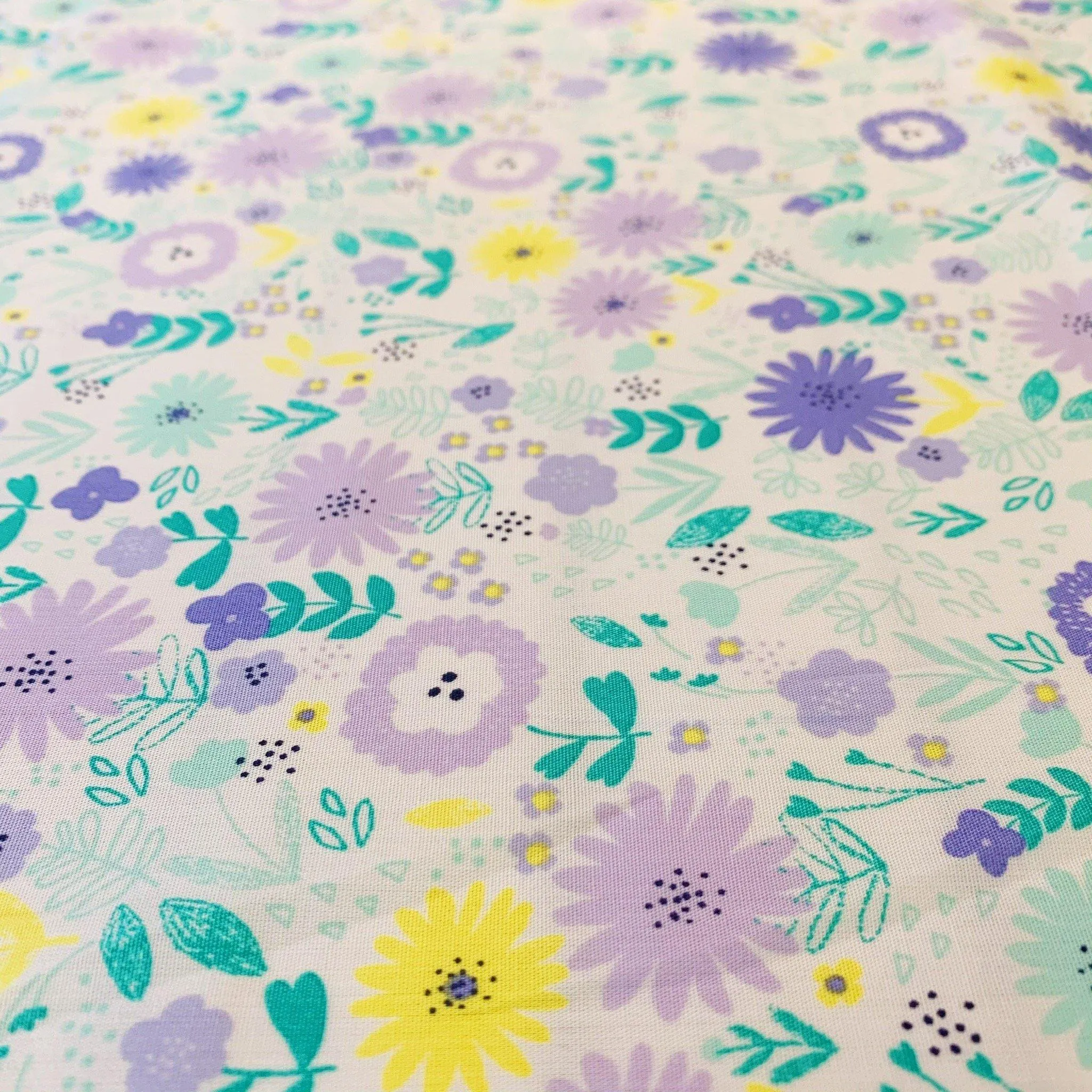 Batiste Groovy Flower Cotton - Remnant