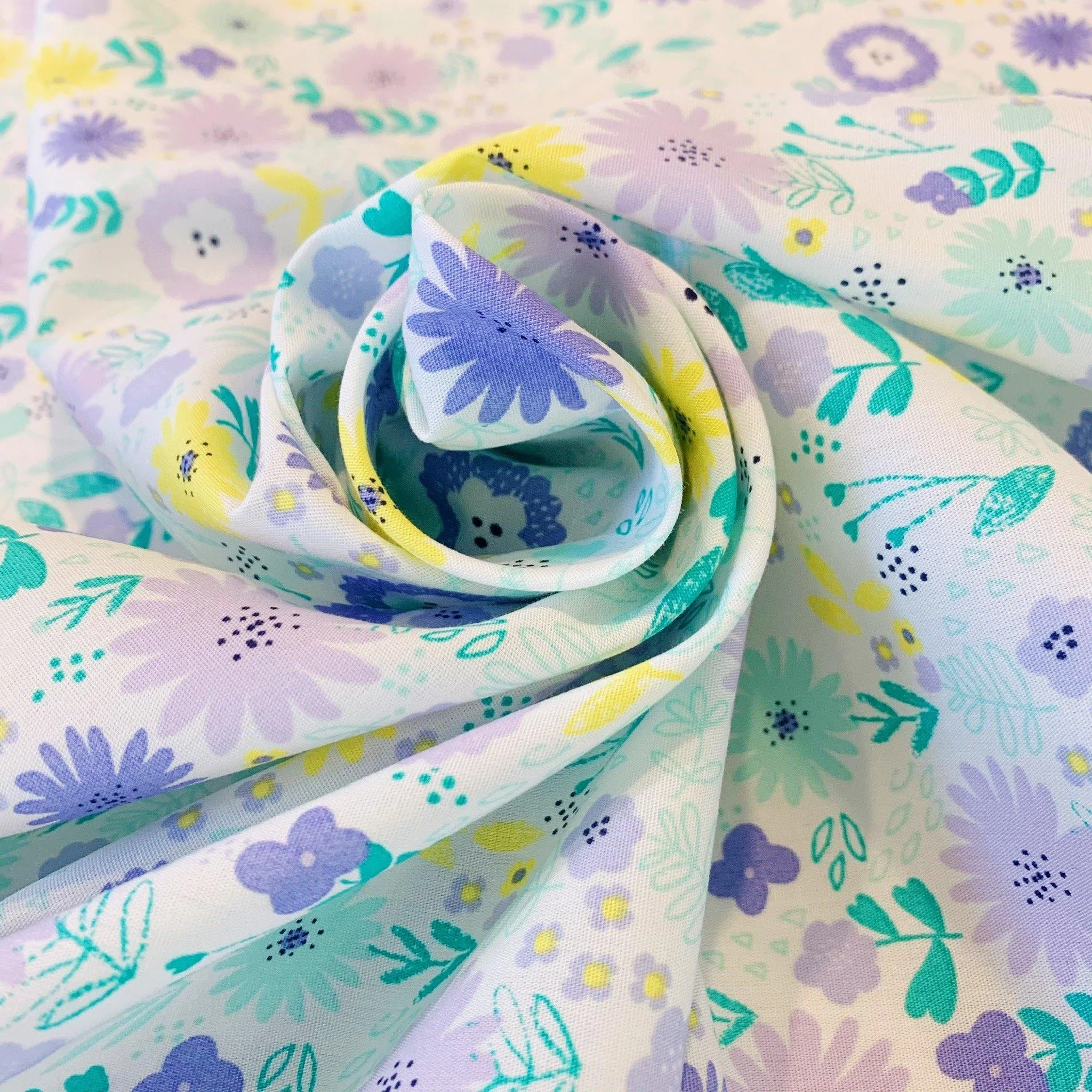 Batiste Groovy Flower Cotton - Remnant