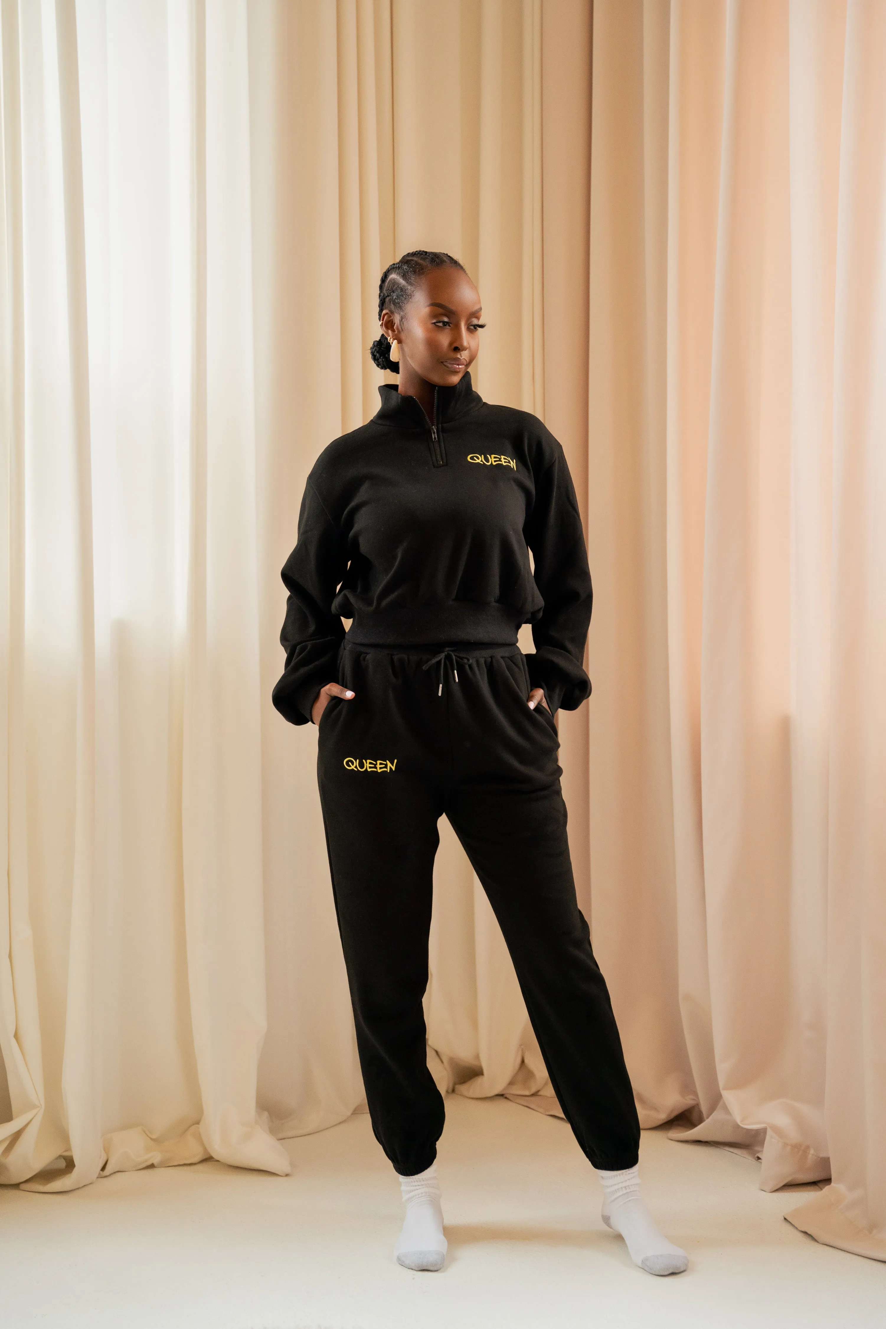 BLACK QUEEN Pullover JOGGER Set