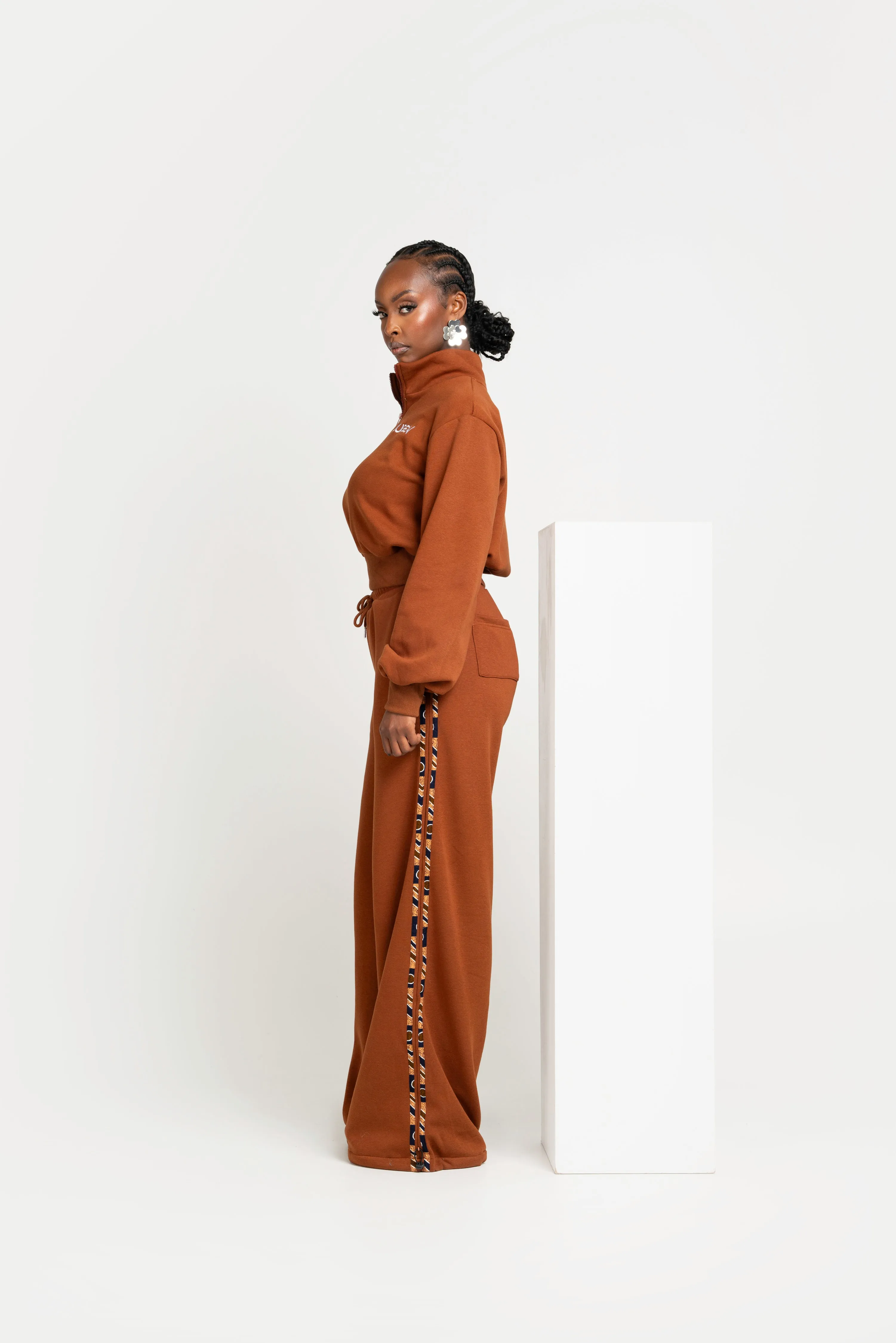 BROWN QUEEN Pullover JOGGER Set