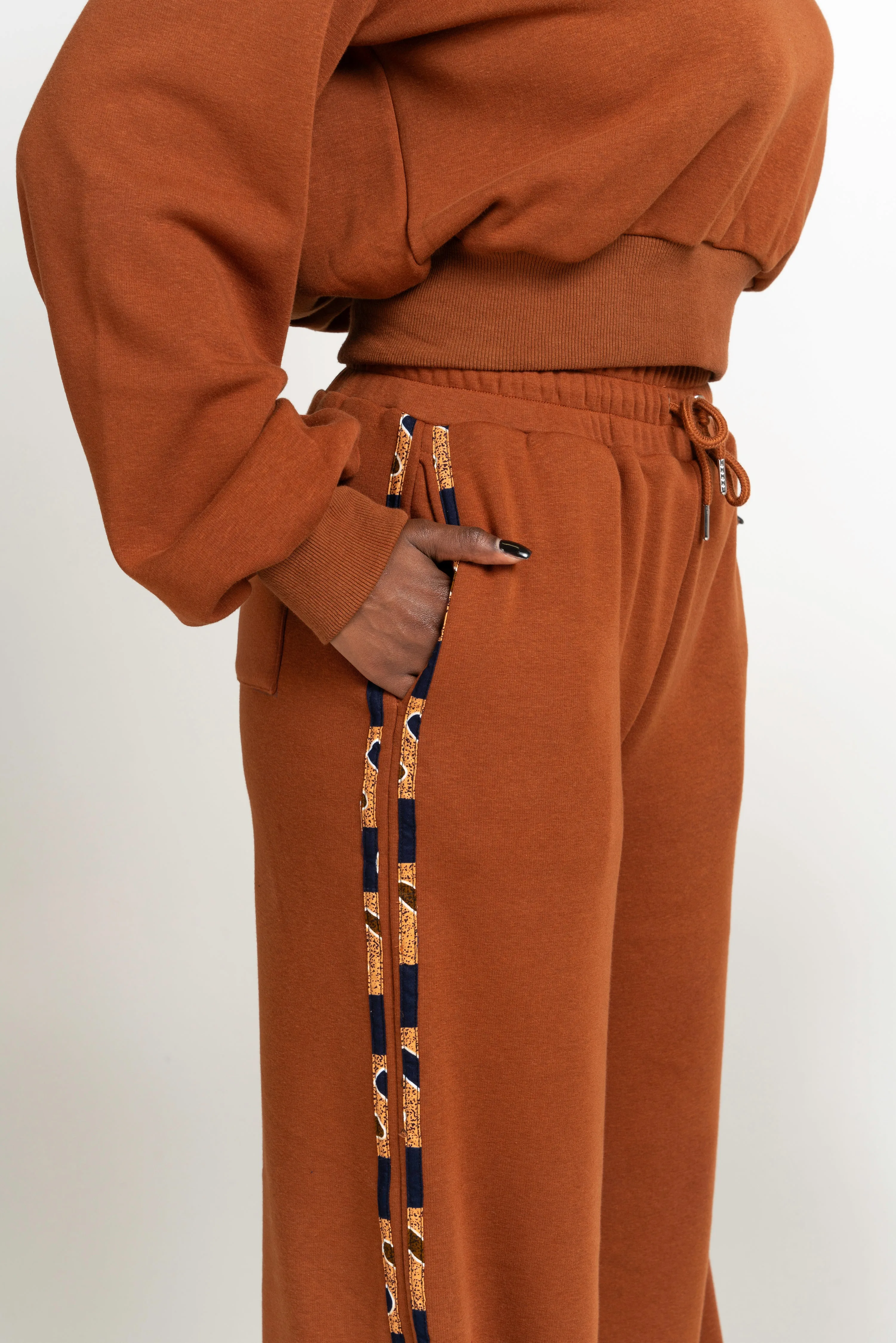 BROWN QUEEN Pullover JOGGER Set