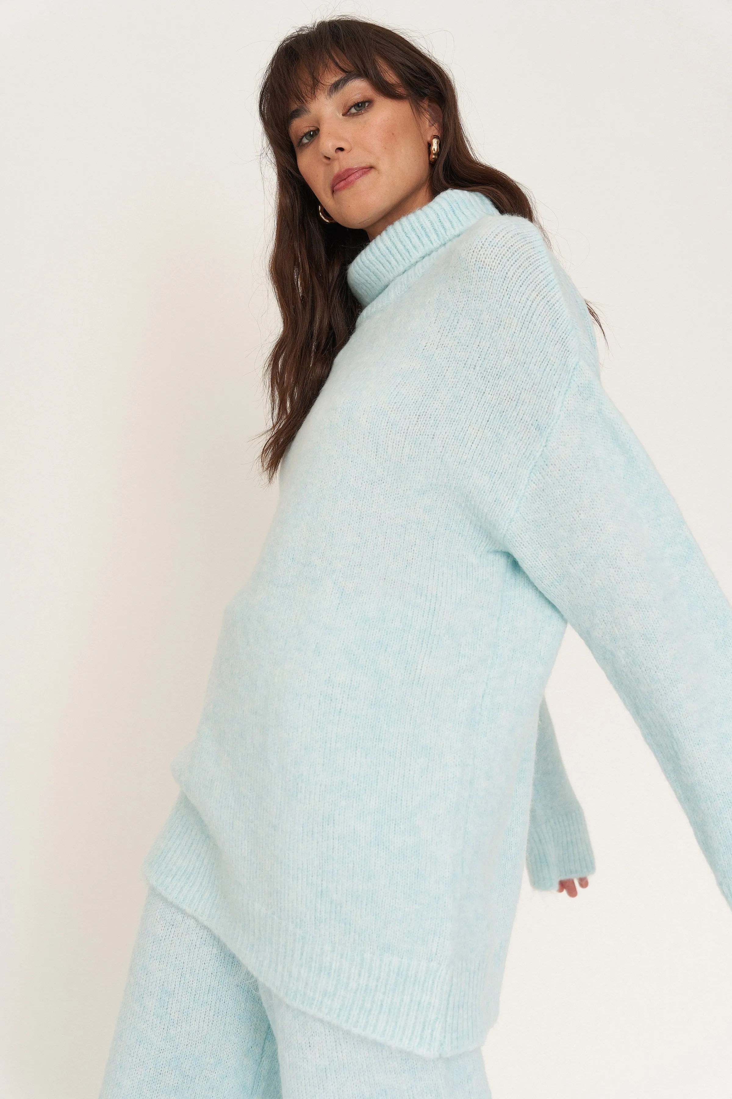 Lucy Turtleneck - Baby Blue