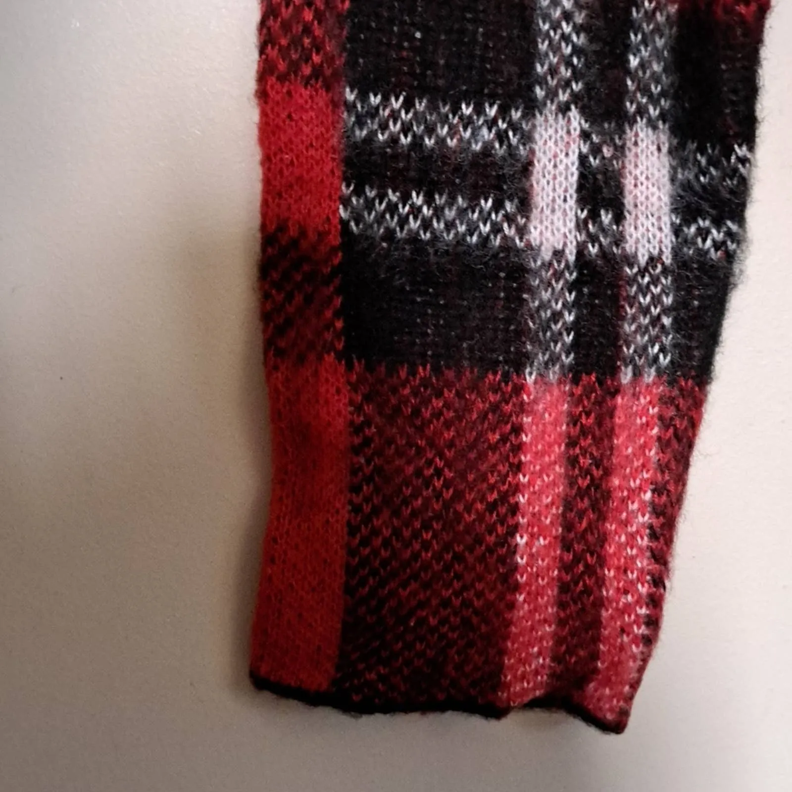 Weatherproof Vintage Plaid Bell-Sleeve Crop Sweater in Red Medium